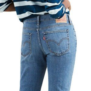 Levi's Boyfriend Jeans Blue Mid Rise Medium Wash